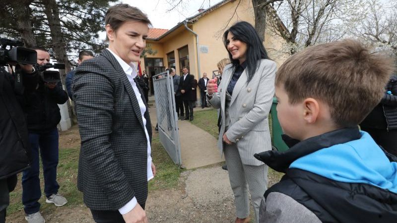 Izgradnja digitalnih puteva i uvođenje brzog interneta ekonomski jačaju državu
